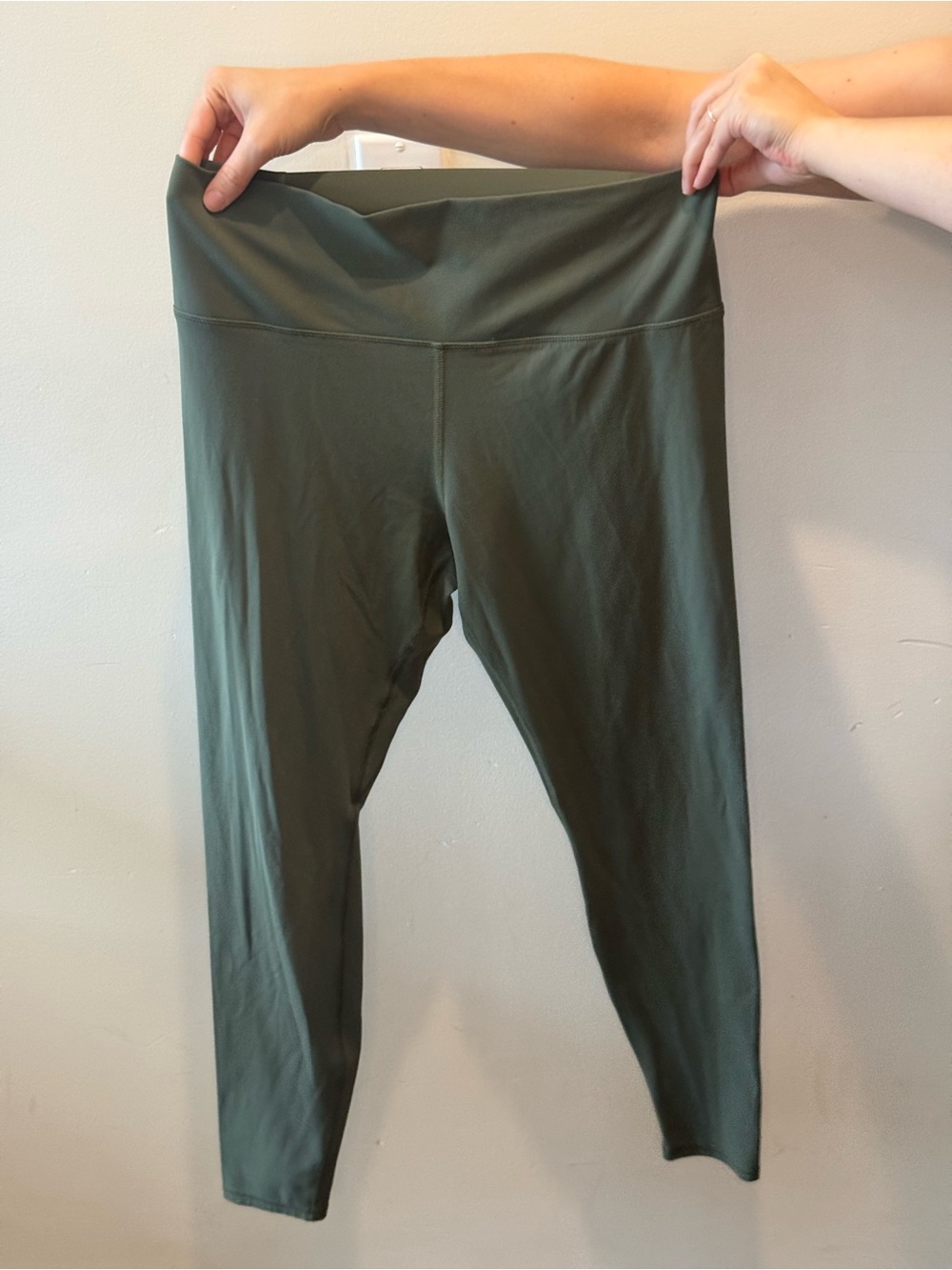 Avia Athletic Leggings in Green Size Large